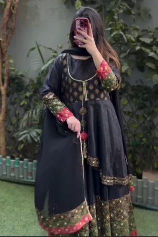 Cropped image 173999515440019 efeb54c7 3c2e 42d5 b100 a94ca30603d5